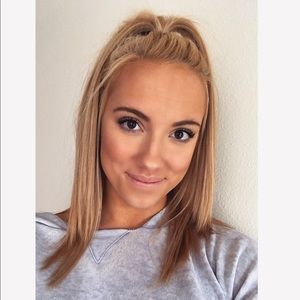 Meet your Posher, Kayla